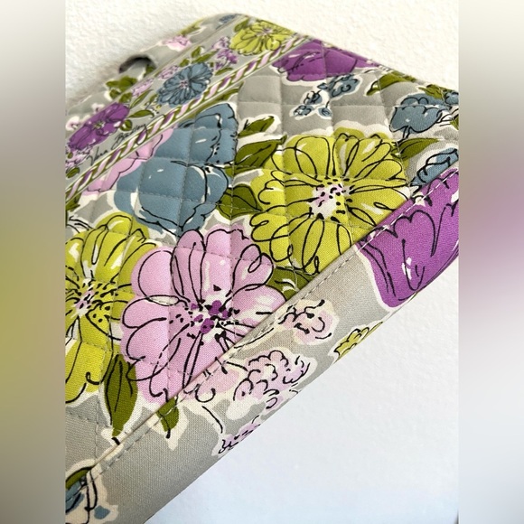 Vera Bradley quilted zip up make up cosmetic bag with handles - Picture 12 of 12